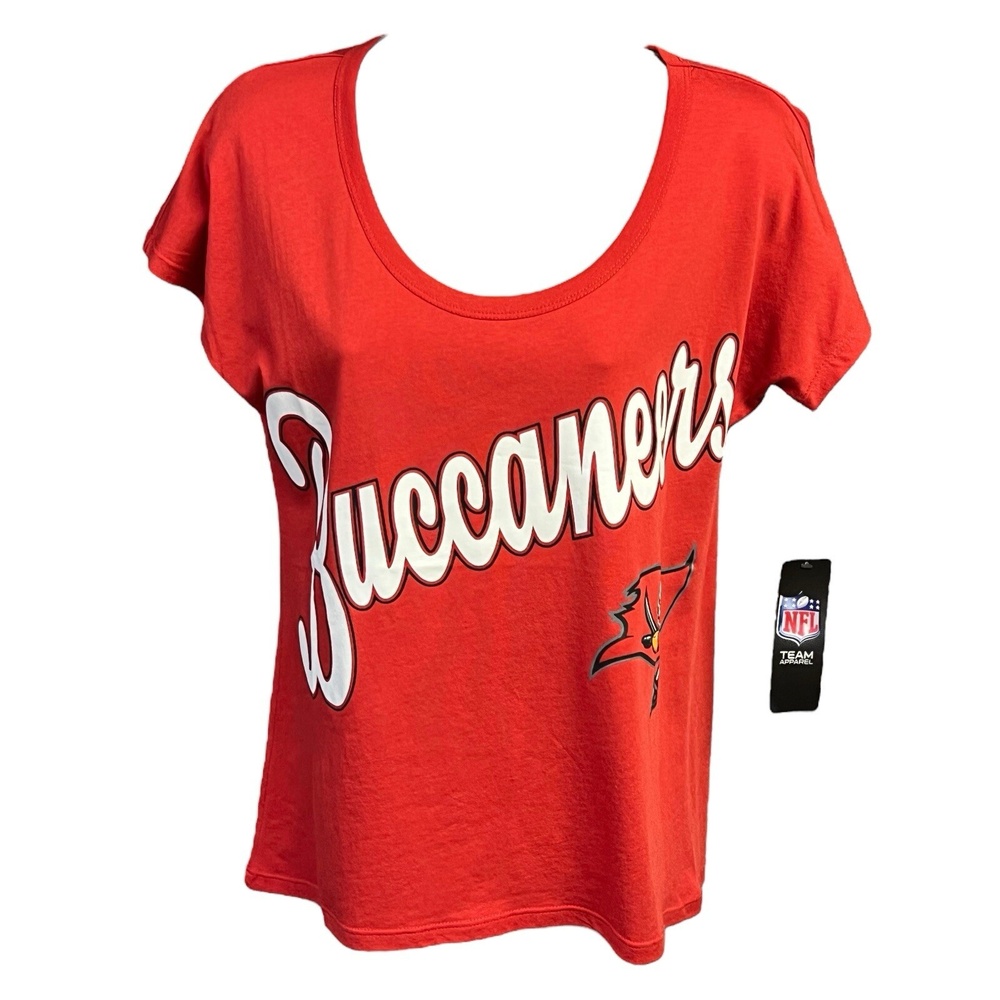 47' Tampa Bay Buccaneers Tee Small Red Roundoff‎ Scoop Neck T-Shirt NFL Fan NEW - Picture 2 of 11